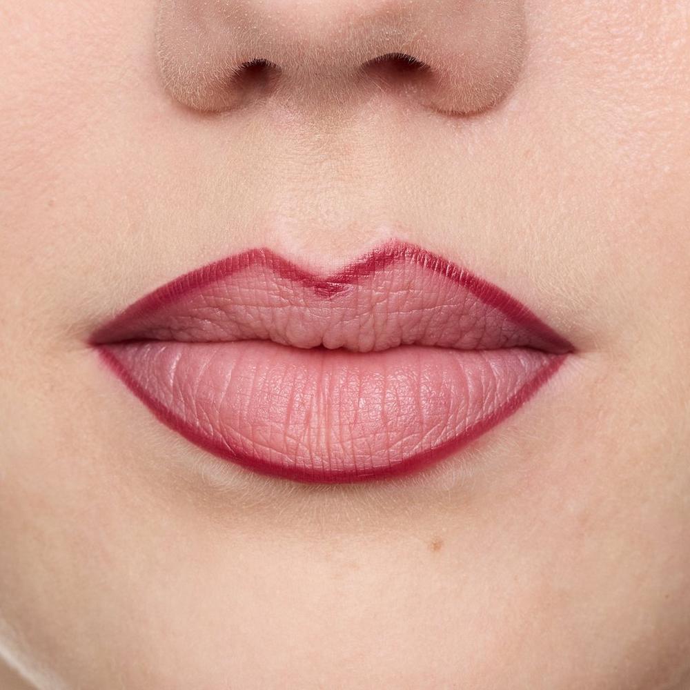 essence line & STAIN! Tattoo Lip Liner 01 Everyone's Nude-Pink 1,1ml - Image 4